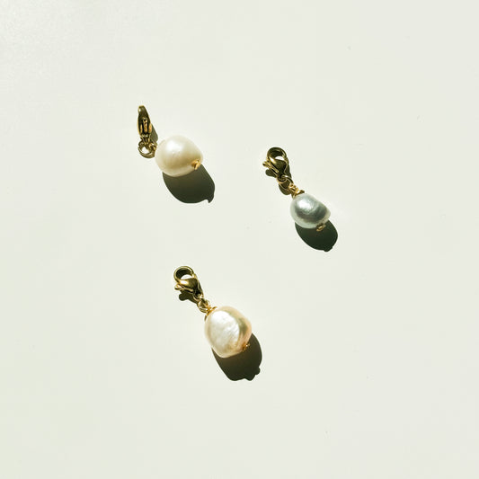 Perla charm