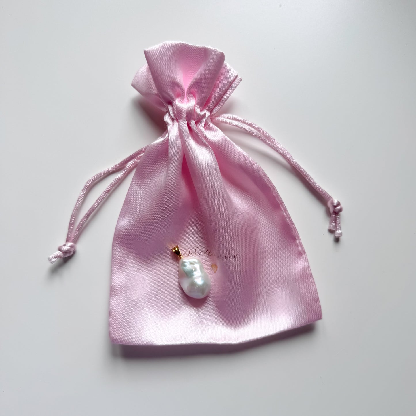 Baroque Pearl large
